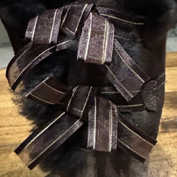 UGG Kid's Dusted Cocoa Boots - Picture 9 of 9